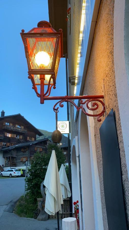 Gasthaus Edelweiss Langwies Dış mekan fotoğraf